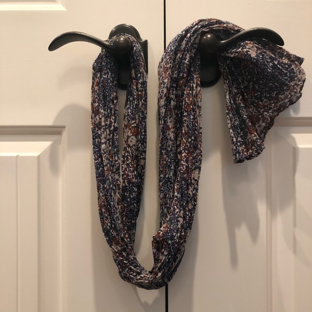 Floral patterned scarf